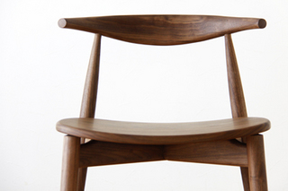 chair_0069_09_400px-thumbnail2