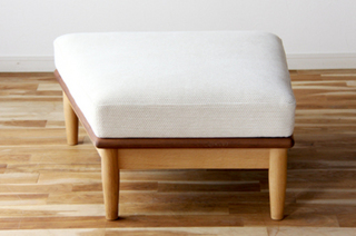 sofa_0015_03_400px-thumbnail2