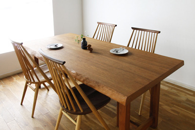 table_0370_02_400px[1]